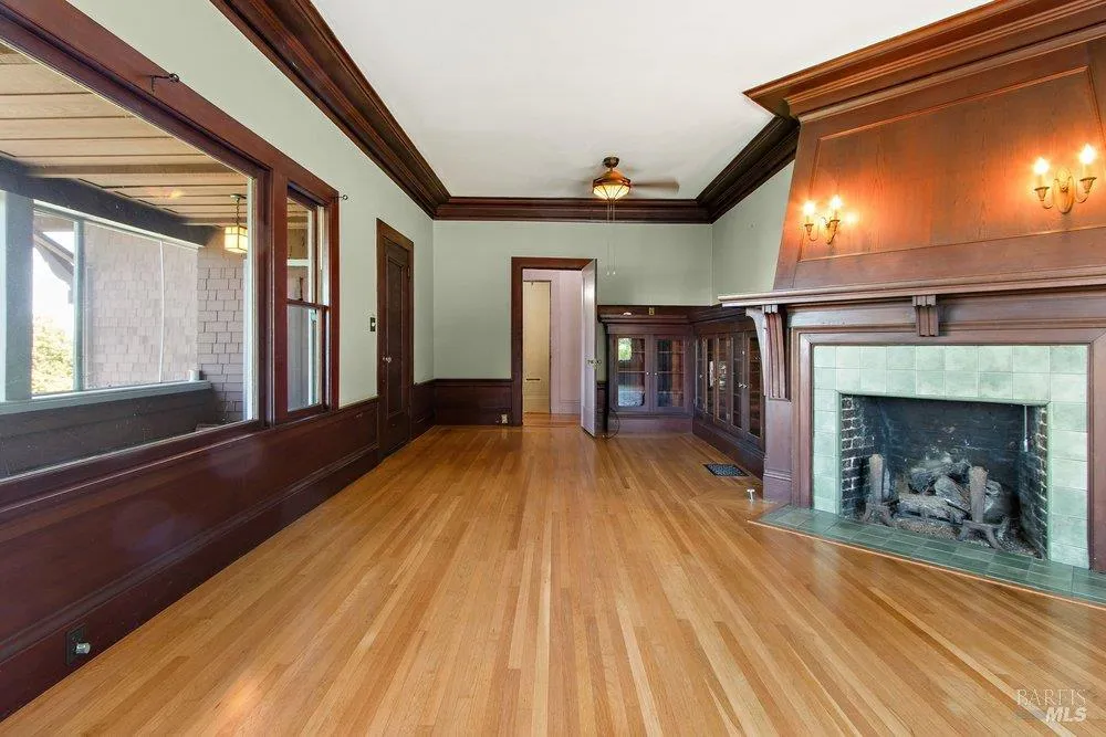 356 Alexander Street Crockett, CA 94525