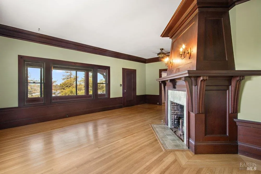 356 Alexander Street Crockett, CA 94525