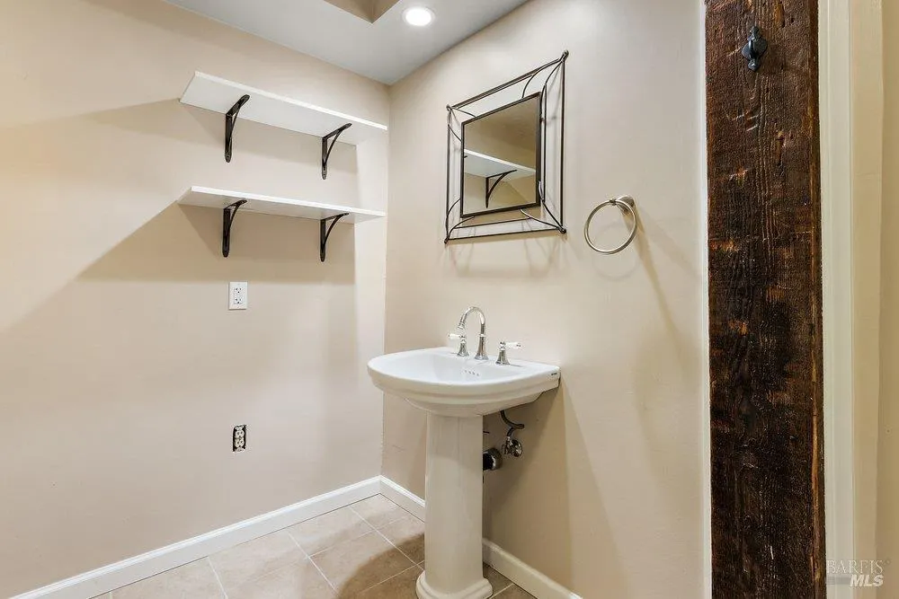 356 Alexander Street Crockett, CA 94525