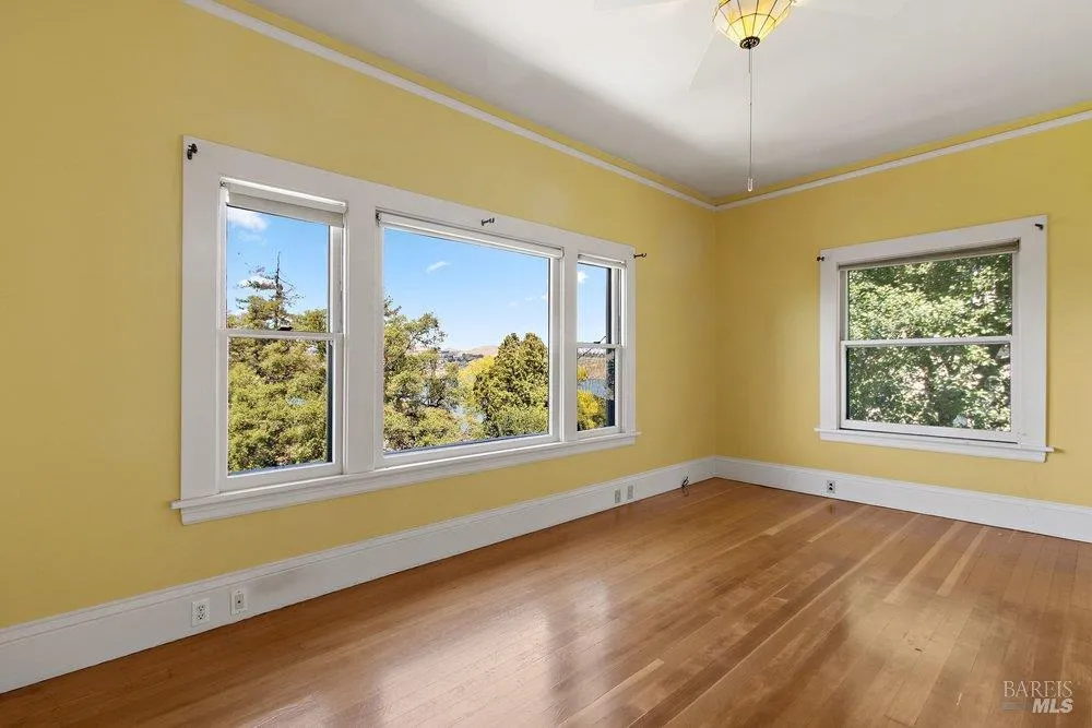 356 Alexander Street Crockett, CA 94525