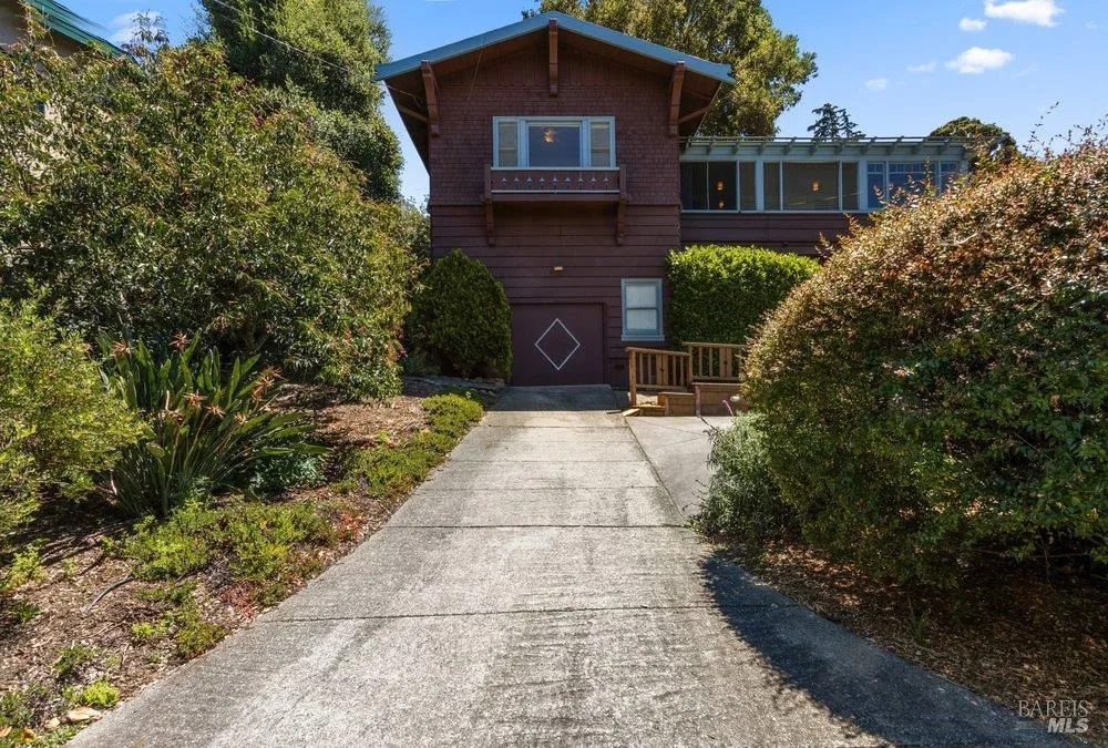 356 Alexander Street Crockett, CA 94525