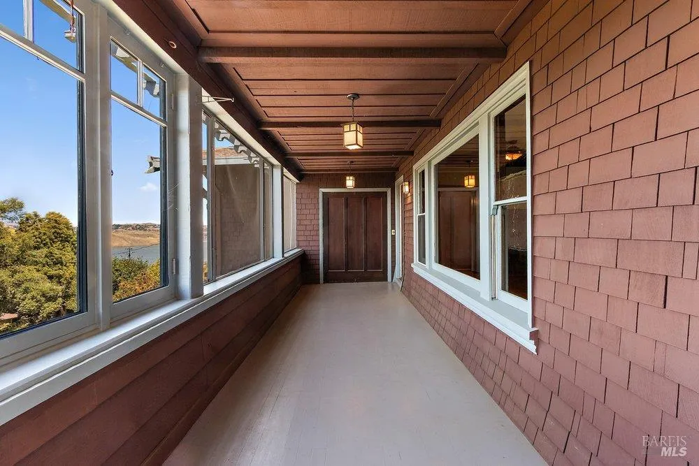 356 Alexander Street Crockett, CA 94525