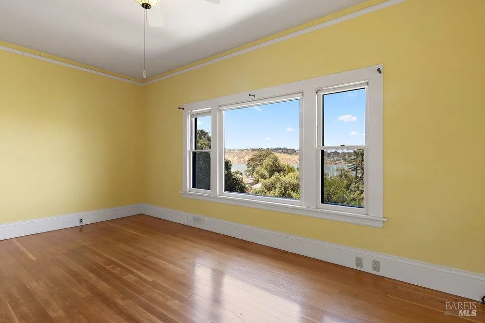 356 Alexander Street Crockett, CA 94525