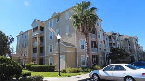1626 Peregrine Circle #105