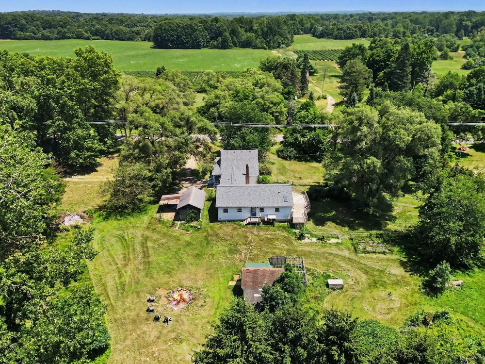 17180 Co Rd 215 Columbia Township, MI 49056
