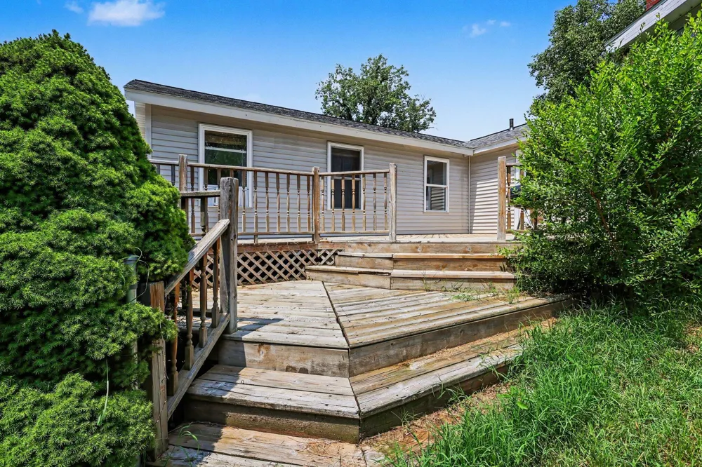 17180 Co Rd 215 Columbia Township, MI 49056