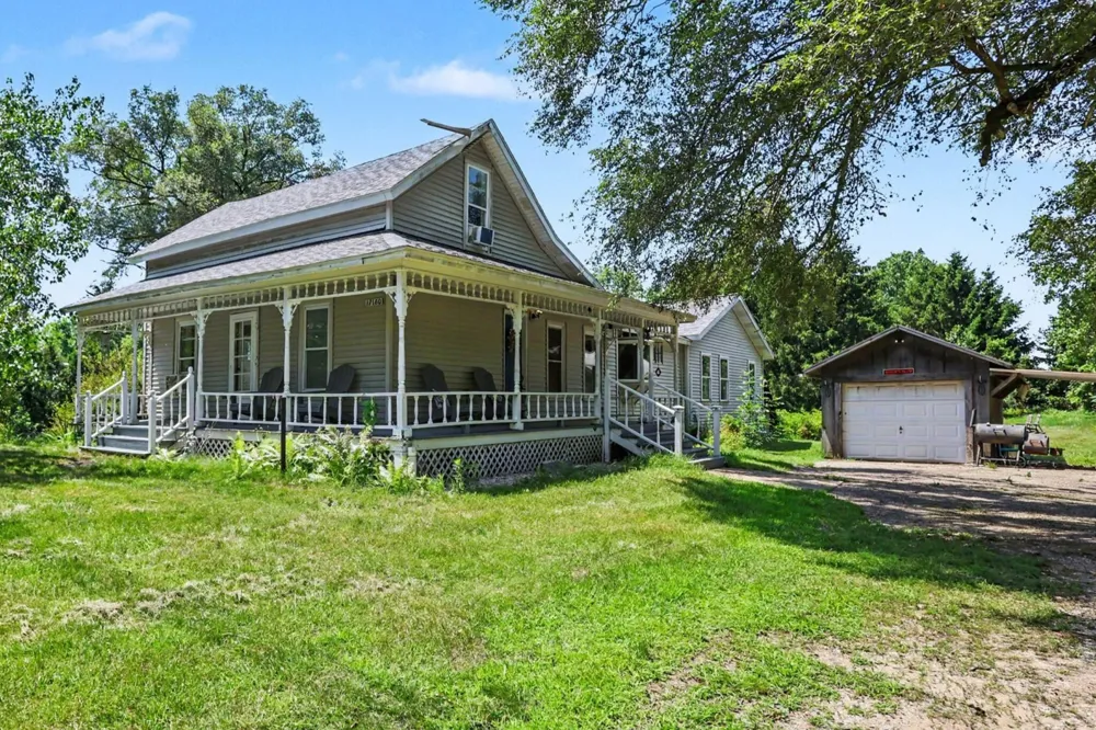 17180 Co Rd 215 Columbia Township, MI 49056