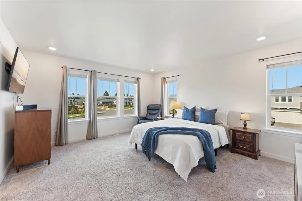 3476 Edith Avenue Enumclaw, WA 98022