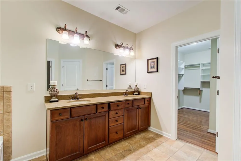 529 Olympic Way Acworth, GA 30102