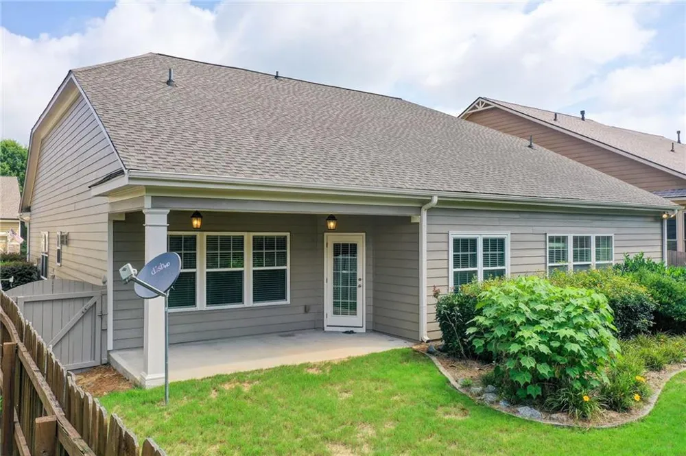 529 Olympic Way Acworth, GA 30102