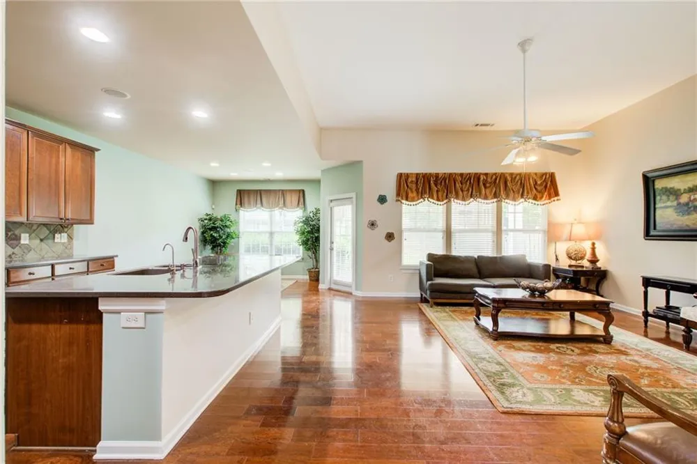 529 Olympic Way Acworth, GA 30102