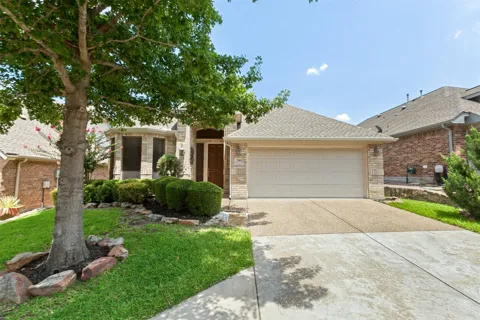 709 Pelican Hills Drive