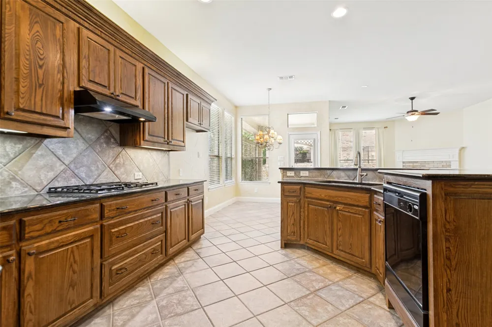 709 Pelican Hills Drive Fairview, TX 75069