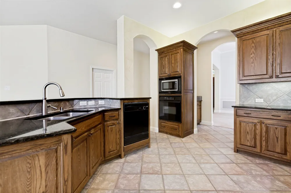 709 Pelican Hills Drive Fairview, TX 75069