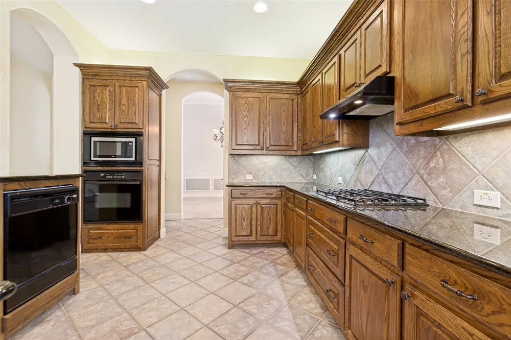 709 Pelican Hills Drive Fairview, TX 75069