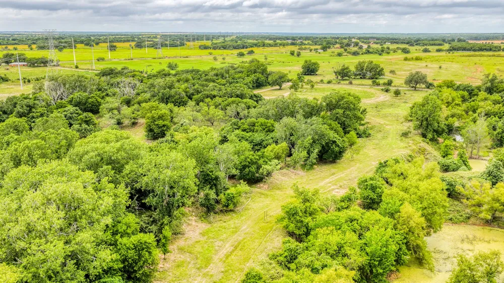 186 County Rd 3650 Clifton, TX 76634