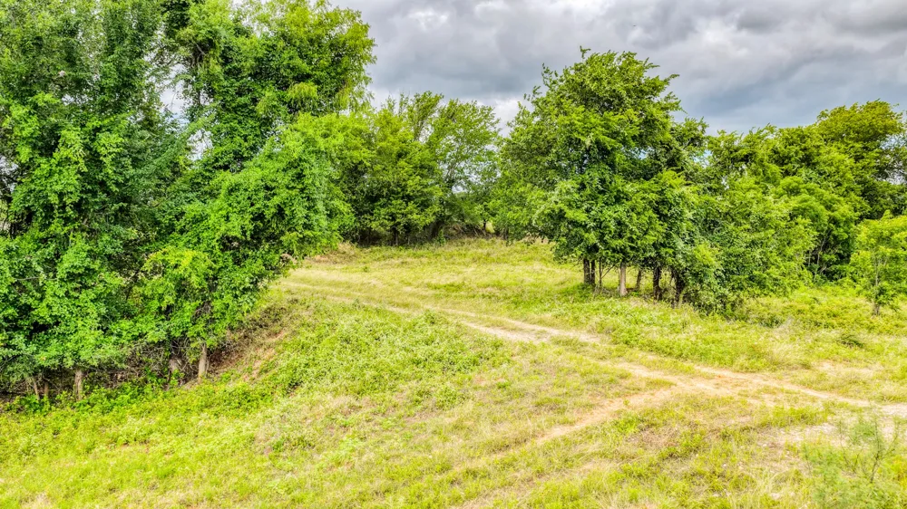 186 County Rd 3650 Clifton, TX 76634