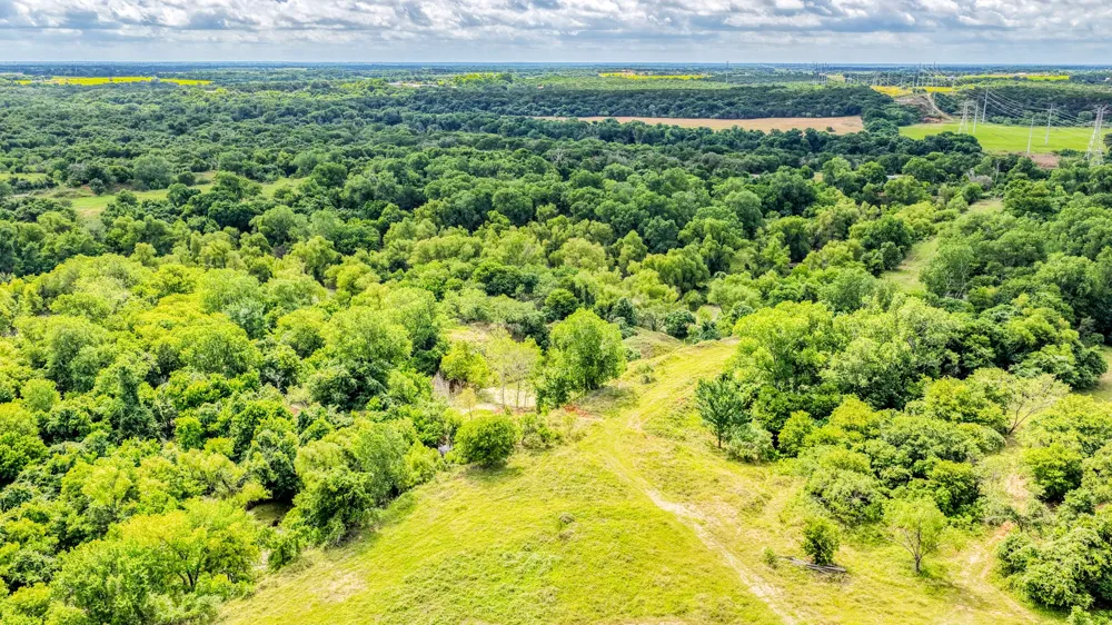 186 County Rd 3650 Clifton, TX 76634