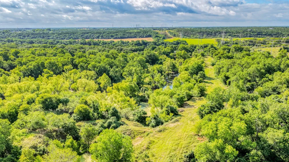 186 County Rd 3650 Clifton, TX 76634