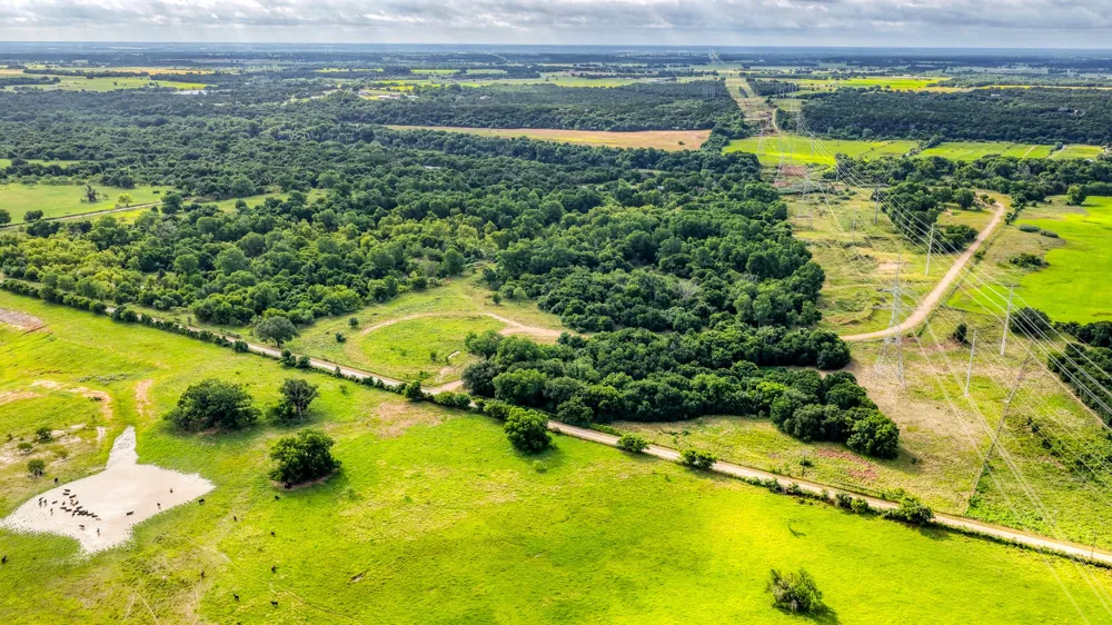 186 County Rd 3650 Clifton, TX 76634