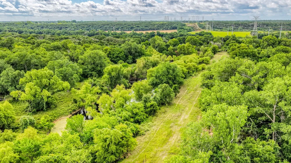 186 County Rd 3650 Clifton, TX 76634