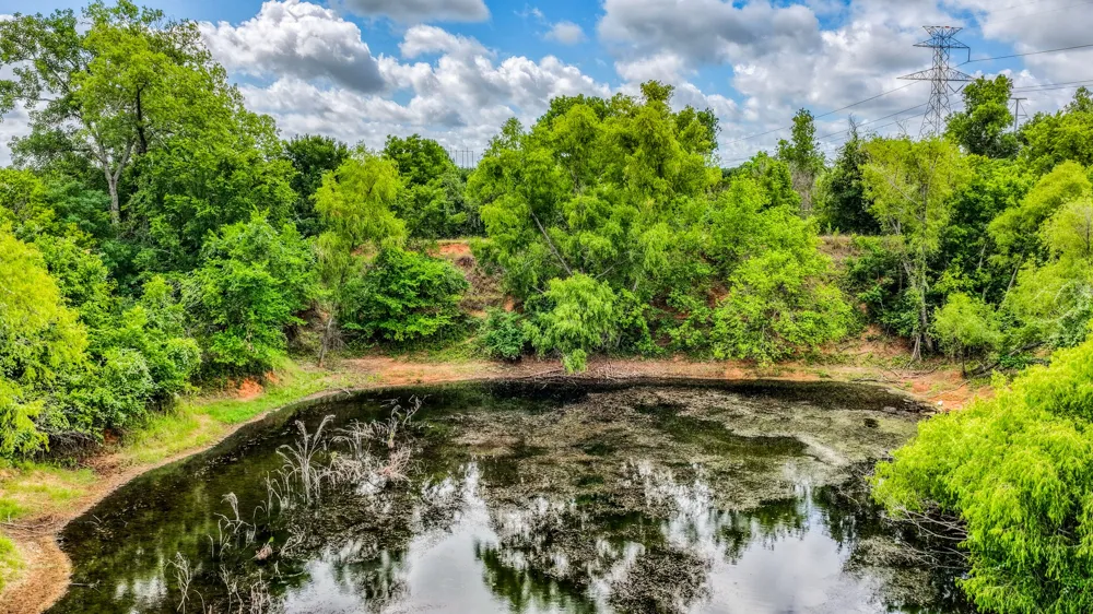 186 County Rd 3650 Clifton, TX 76634