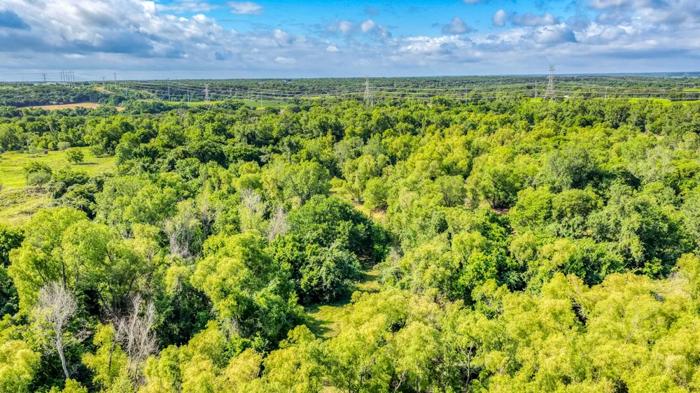 186 County Rd 3650 Clifton, TX 76634