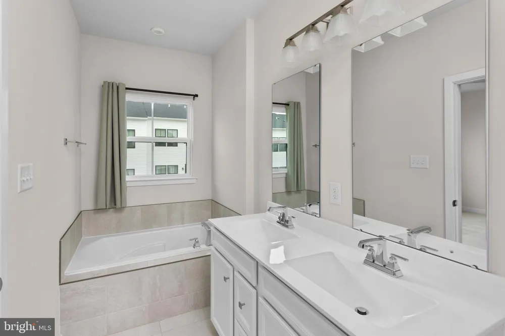 47 ROSEMARY WAY Mount Laurel, NJ 08054