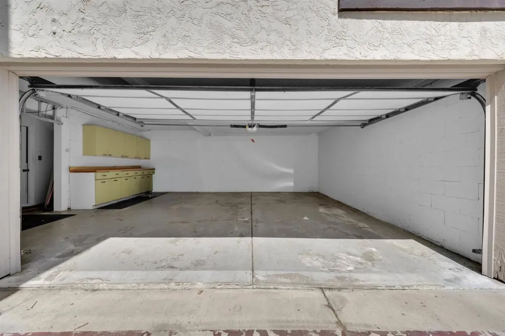 2402 Altisma Way #D Carlsbad, CA 92009