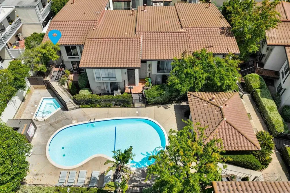 2402 Altisma Way #D Carlsbad, CA 92009