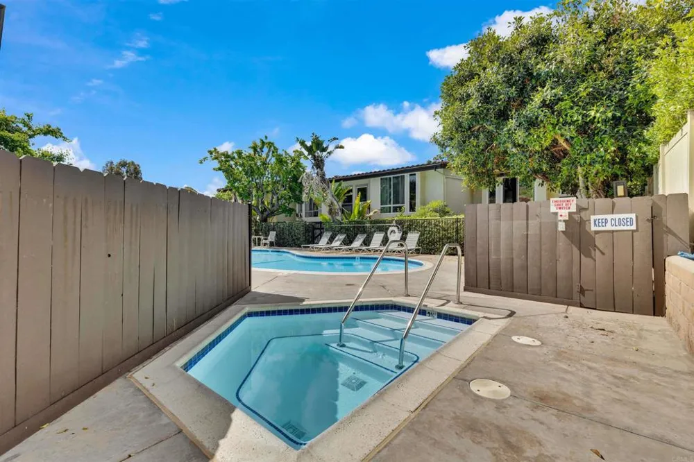 2402 Altisma Way #D Carlsbad, CA 92009