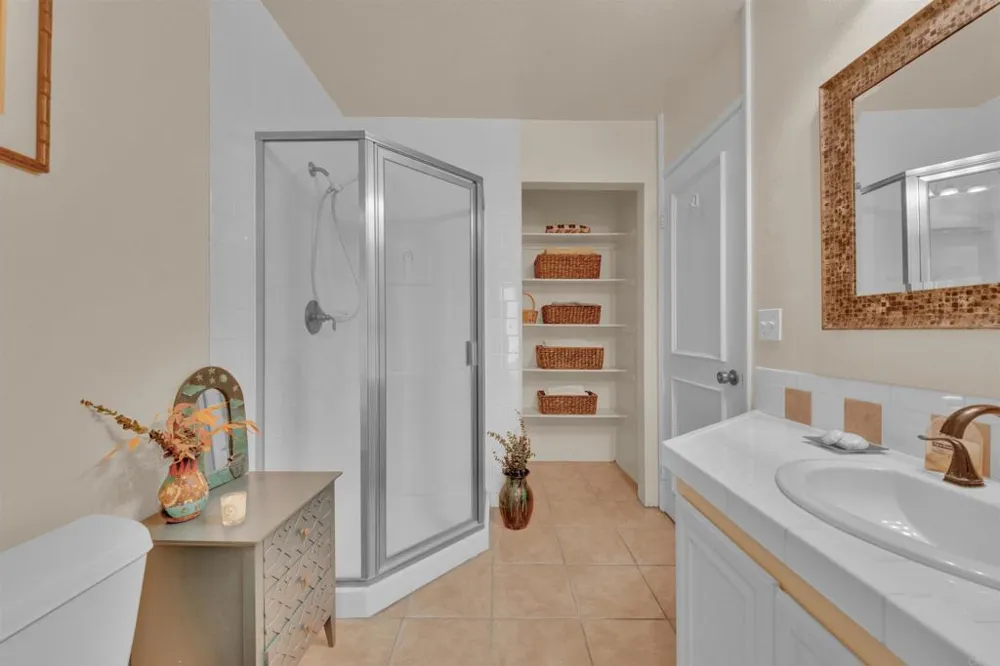 2402 Altisma Way #D Carlsbad, CA 92009