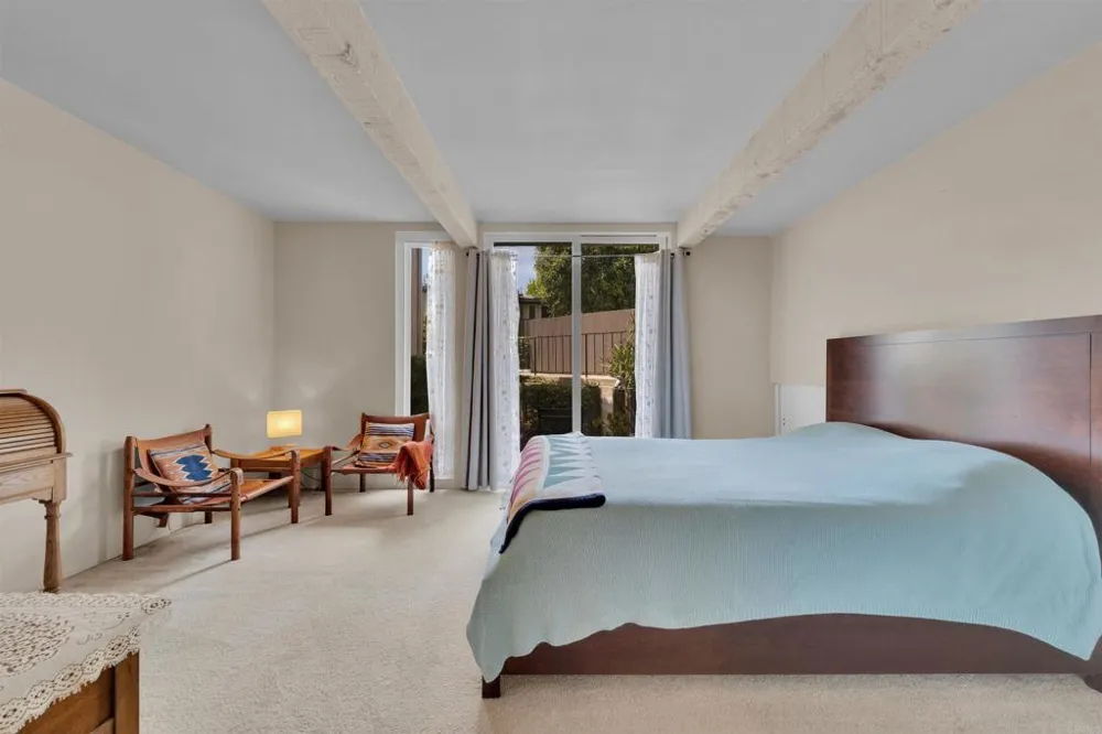 2402 Altisma Way #D Carlsbad, CA 92009