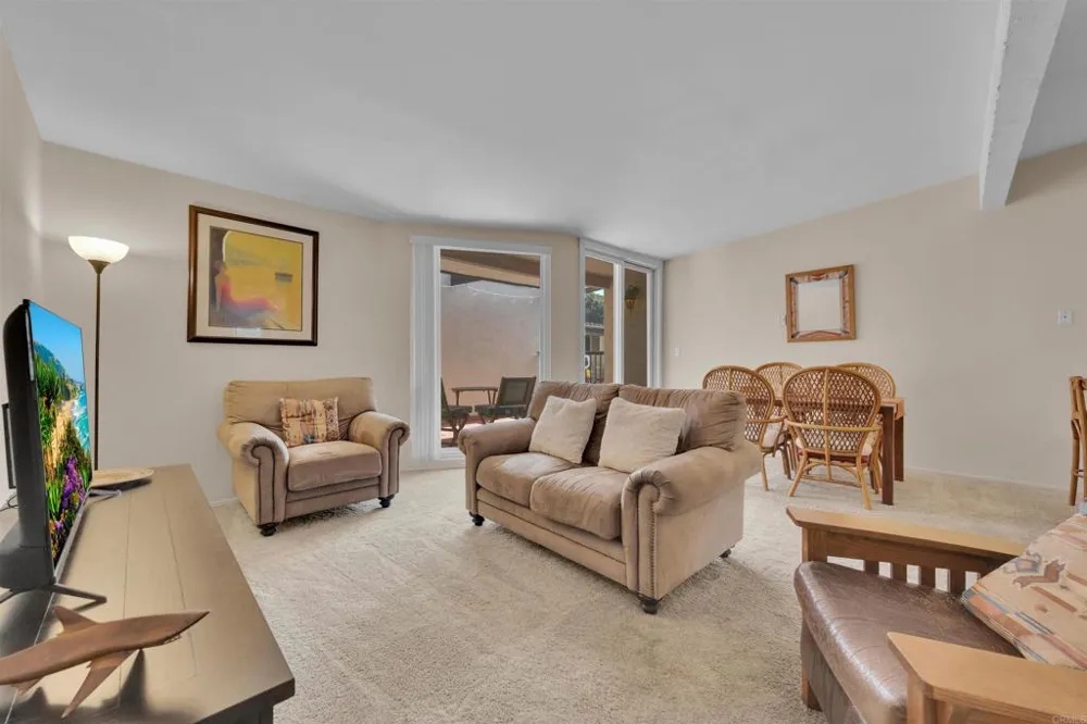 2402 Altisma Way #D Carlsbad, CA 92009