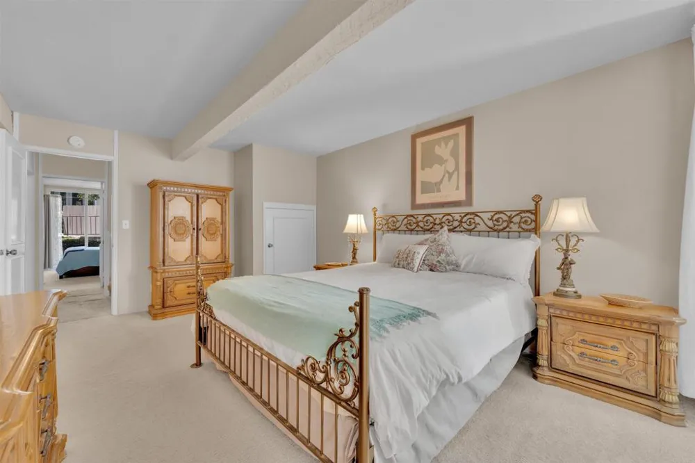 2402 Altisma Way #D Carlsbad, CA 92009