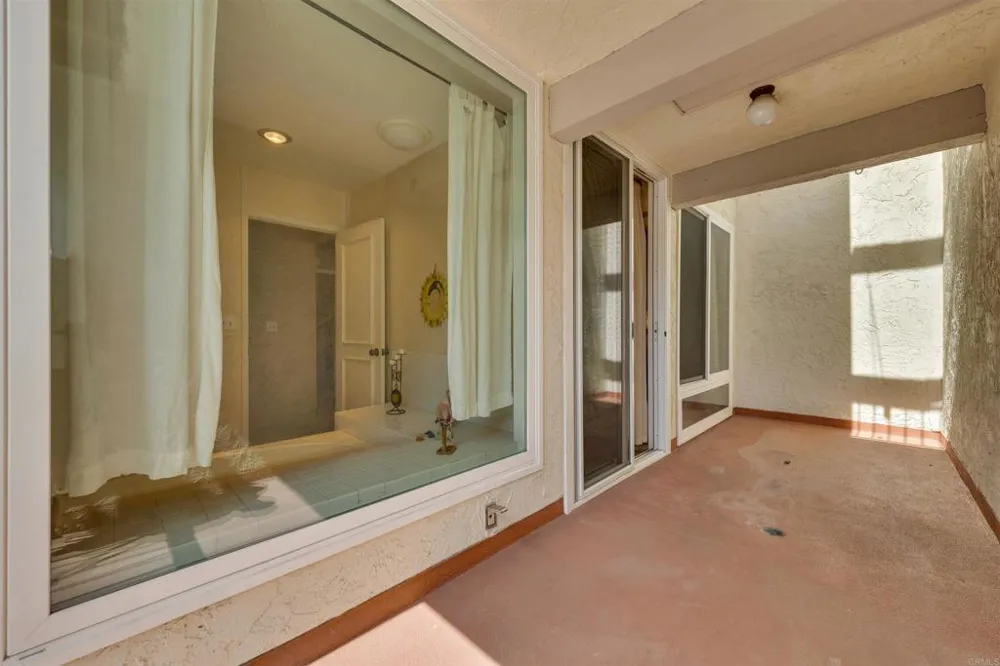 2402 Altisma Way #D Carlsbad, CA 92009