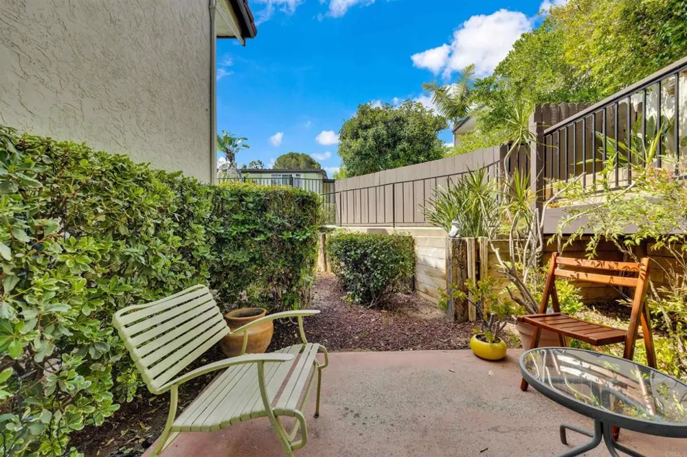 2402 Altisma Way #D Carlsbad, CA 92009