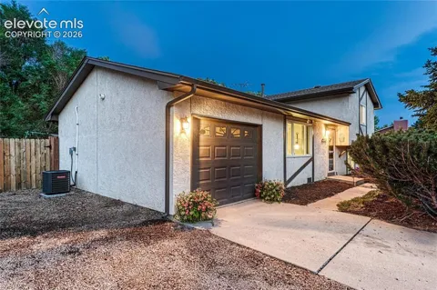 2045 Heathercrest Drive