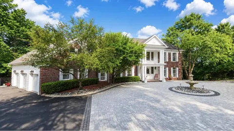 317 ROCK RIDGE CT