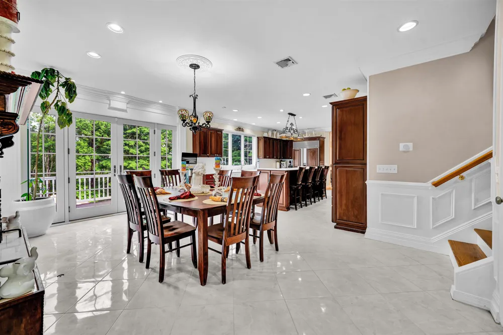 317 ROCK RIDGE CT Franklin Lakes, NJ 07417
