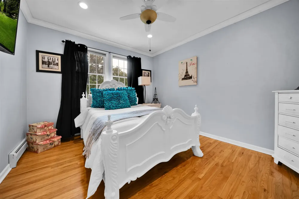 317 ROCK RIDGE CT Franklin Lakes, NJ 07417