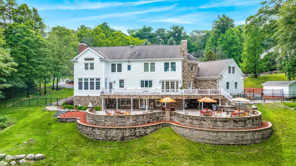 317 ROCK RIDGE CT Franklin Lakes, NJ 07417