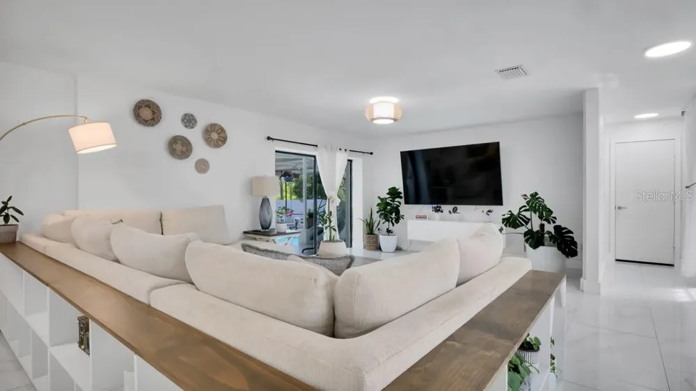 1307 NORMANDY CIRCLE Palm Harbor, FL 34683