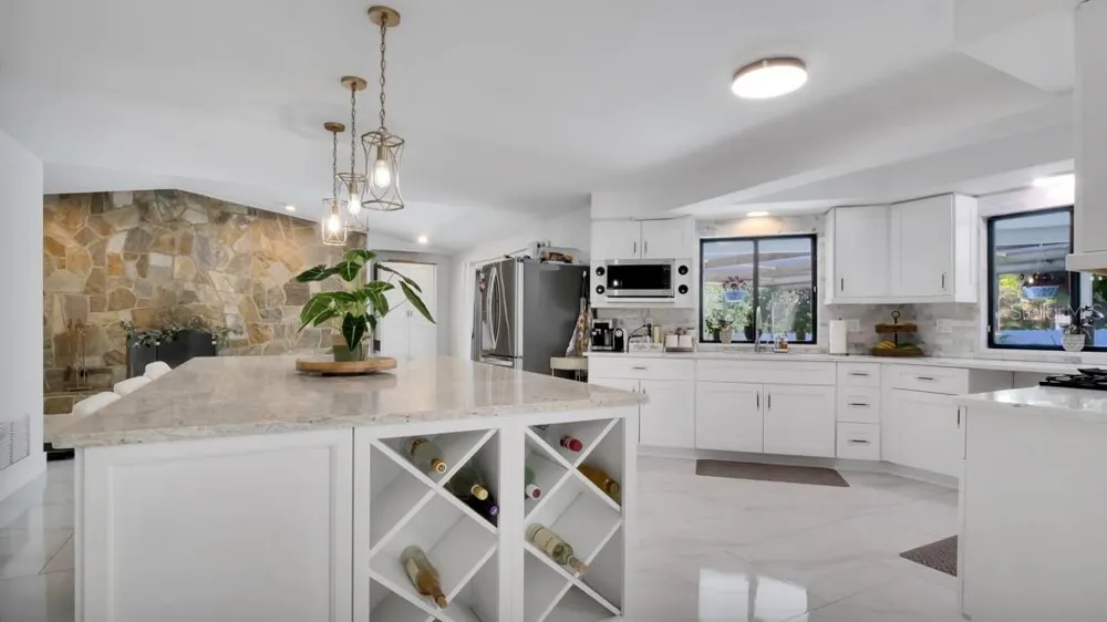 1307 NORMANDY CIRCLE Palm Harbor, FL 34683