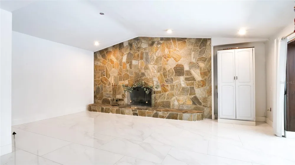 1307 NORMANDY CIRCLE Palm Harbor, FL 34683