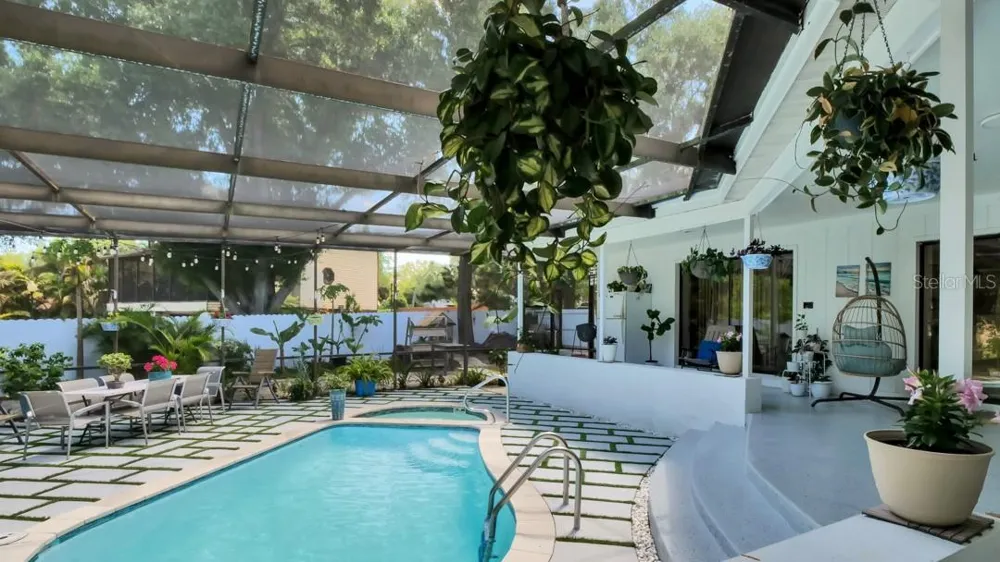 1307 NORMANDY CIRCLE Palm Harbor, FL 34683