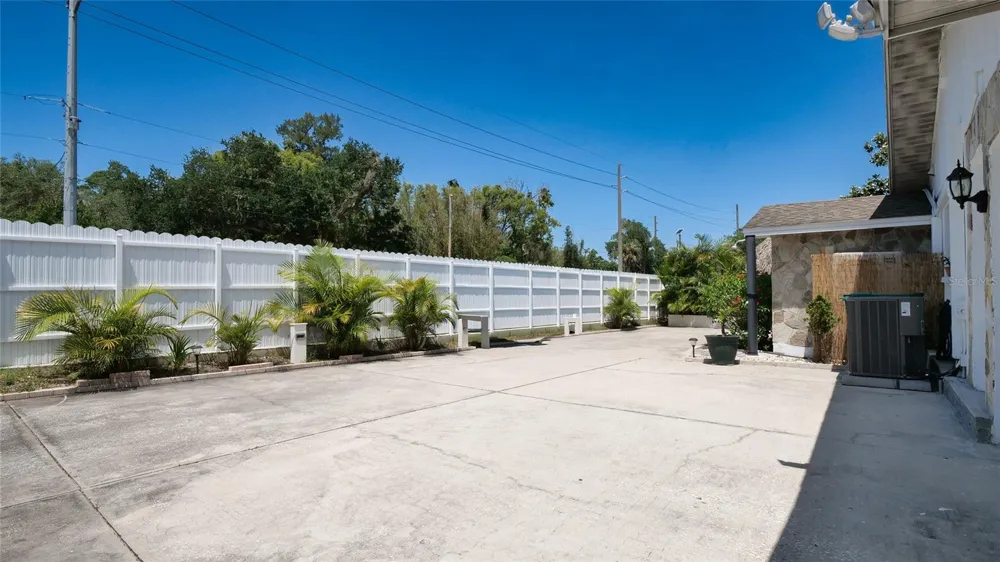 1307 NORMANDY CIRCLE Palm Harbor, FL 34683