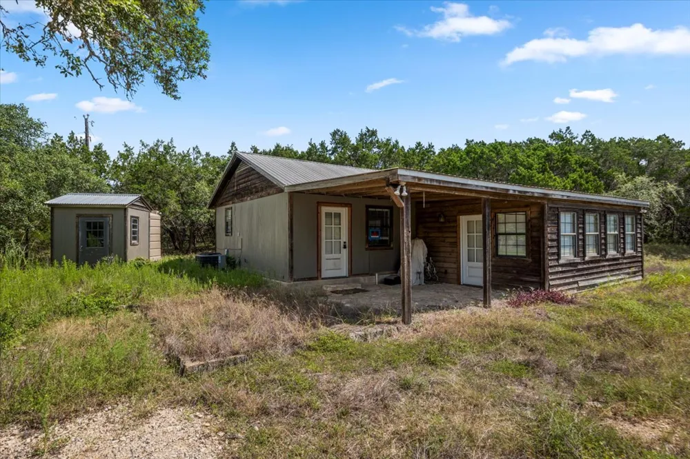 701 Old Oaks Ranch Road Wimberley, TX 78676