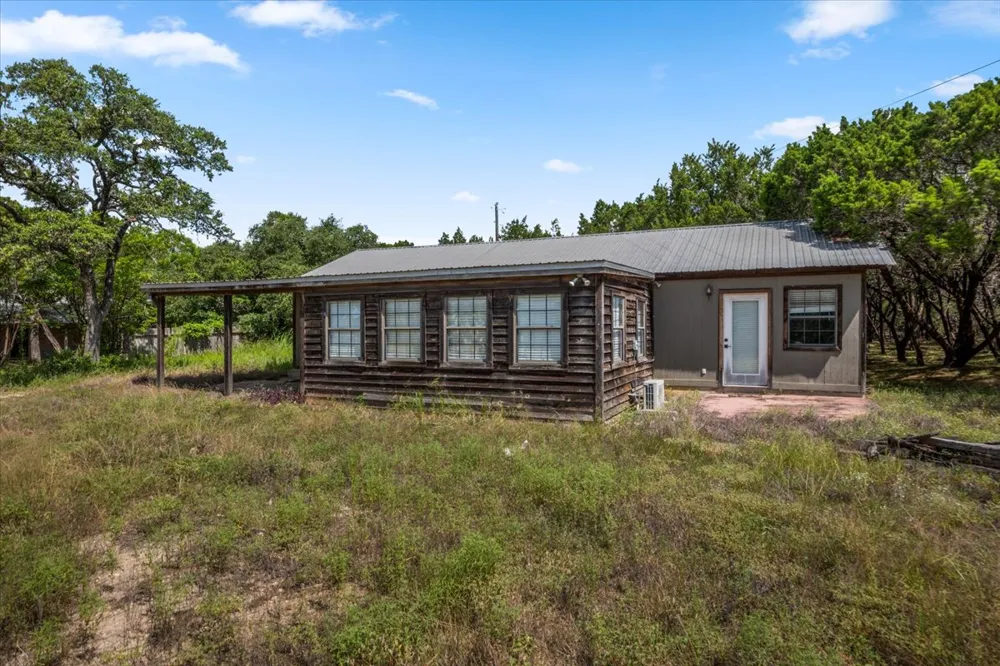 701 Old Oaks Ranch Road Wimberley, TX 78676