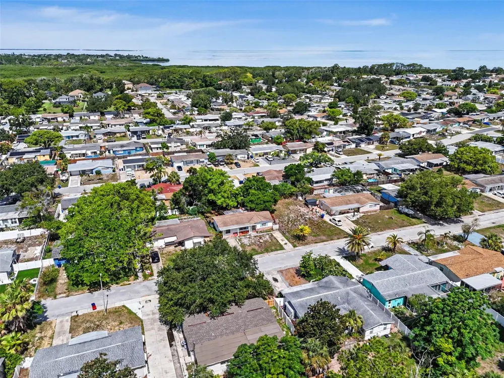 3317 BAINBRIDGE DRIVE Holiday, FL 34691